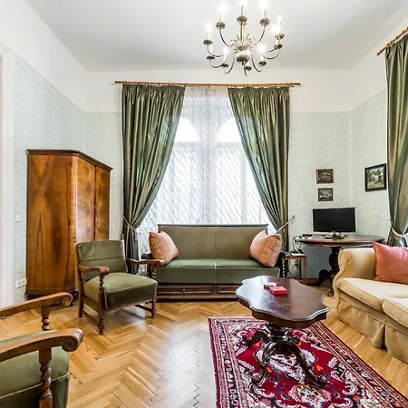 Apartment Szondi 4-room Classic Budapest