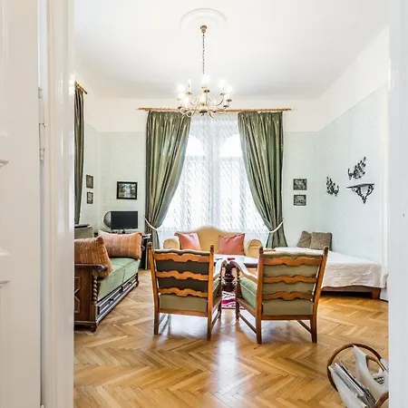 Apartment Szondi 4-room Classic